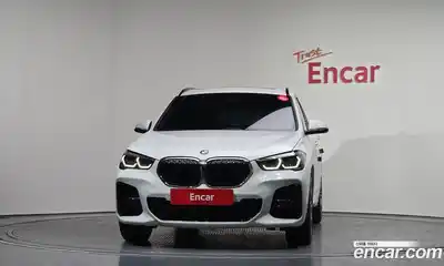 BMW X1 2022 2.0 Автомат в Москве № 525955, миниатюра 3