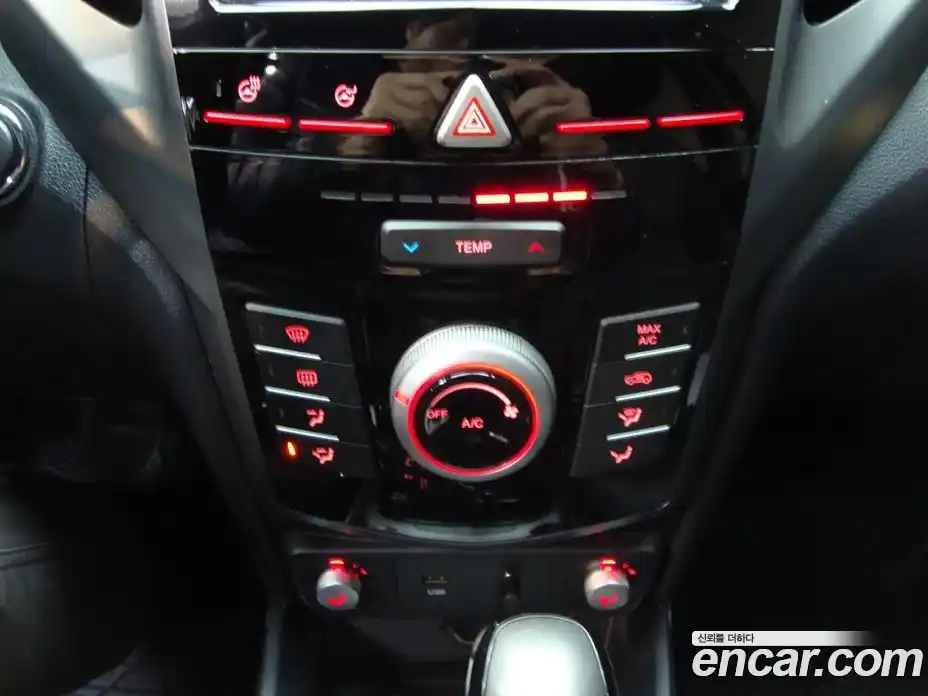 SsangYong TIBOLI 2018 1.6 Автомат в Москве № 526952, фото 10