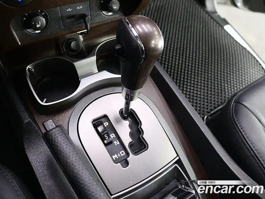 SsangYong Rexton 2013 2.0 Автомат в Москве № 526965, фото 9