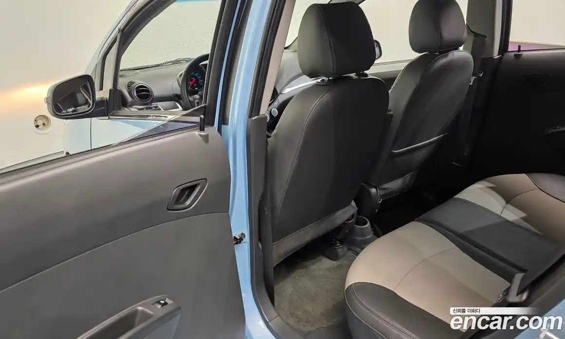 Chevrolet Spark 2014 1.0 Автомат в Москве № 527897, фото 18