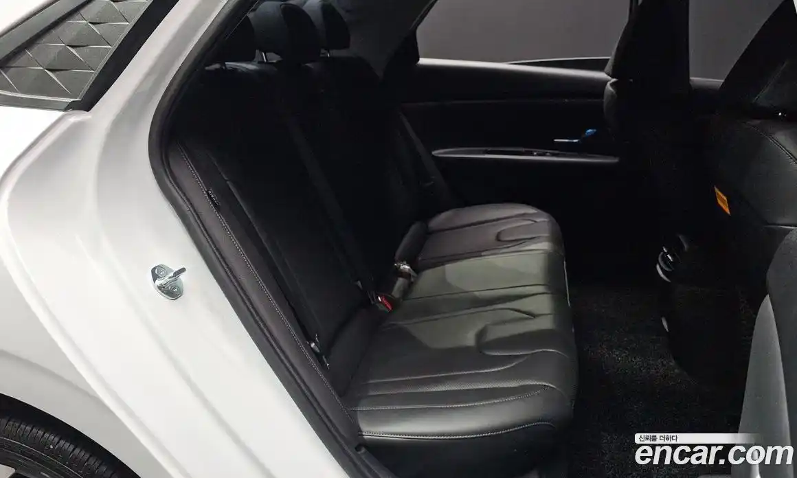 Hyundai Avante 2025 1.6 Автомат в Москве № 530119, фото 12