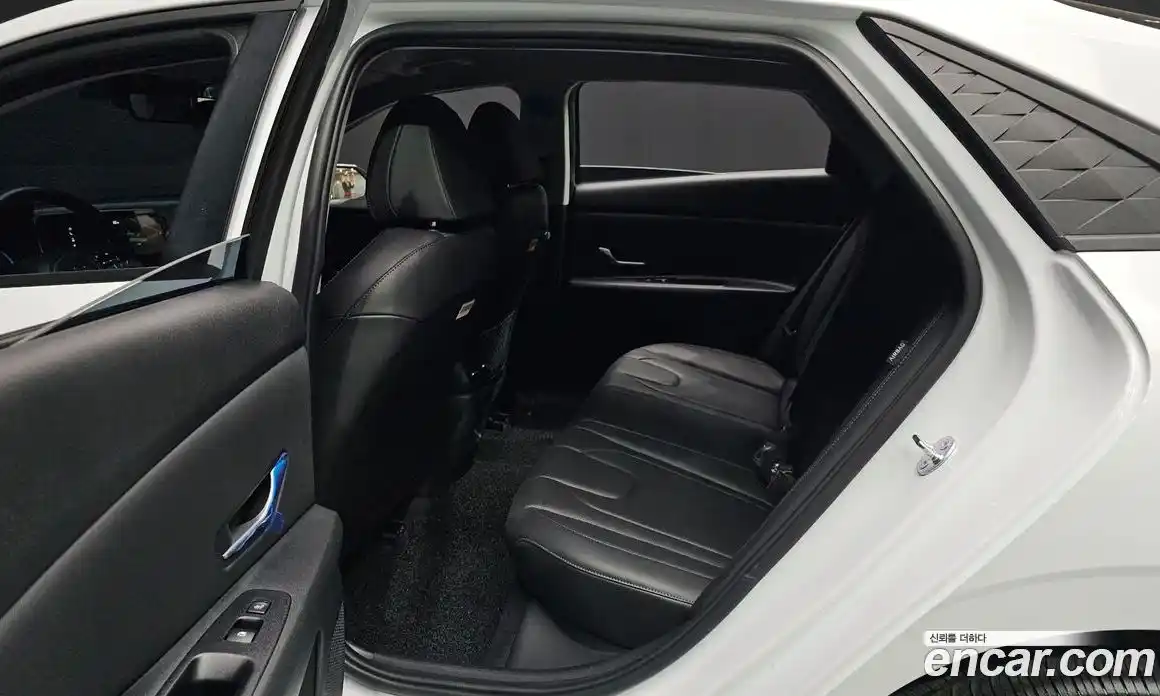 Hyundai Avante 2025 1.6 Автомат в Москве № 530119, фото 13