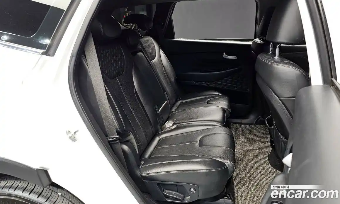 Hyundai Santa Fe 2020 2.2 Автомат в Москве № 530236, фото 12