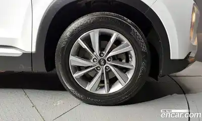 Hyundai Santa Fe 2020 2.2 Автомат в Москве № 530236, миниатюра 5