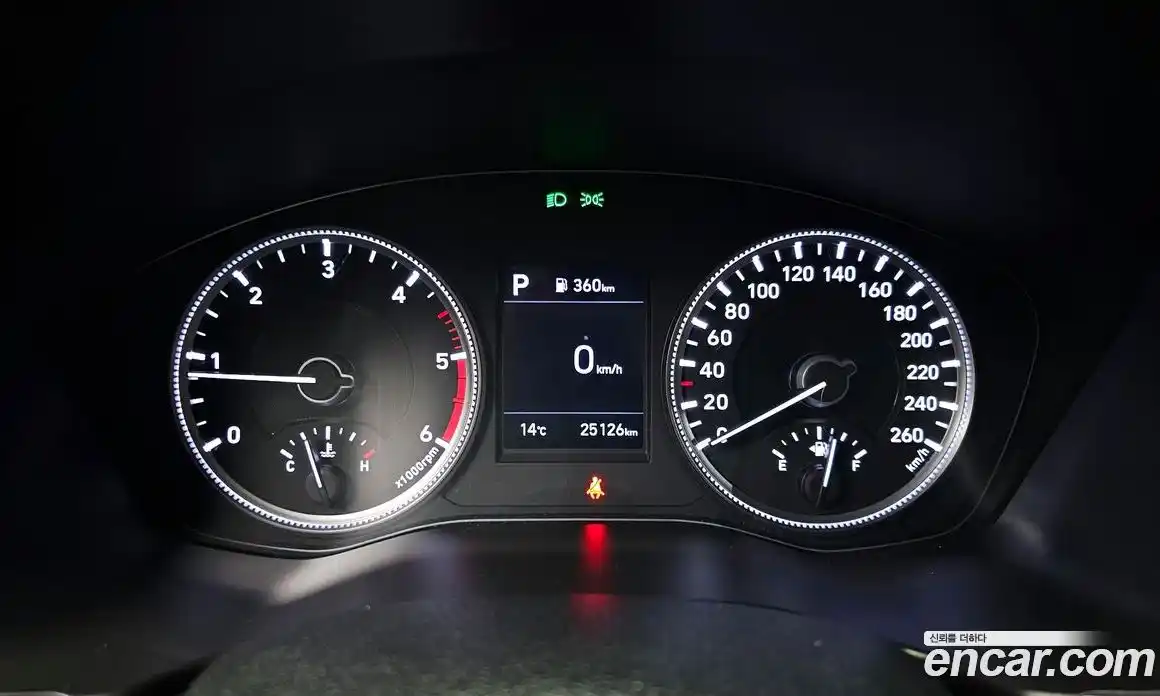 Hyundai Santa Fe 2020 2.2 Автомат в Москве № 530236, фото 8