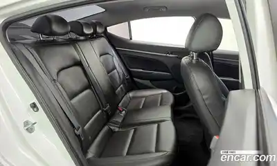 Hyundai Avante 2018 1.6 Автомат в Москве № 530727, миниатюра 12