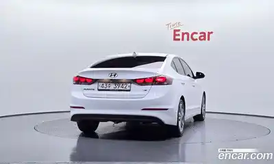 Hyundai Avante 2018 1.6 Автомат в Москве № 530727, миниатюра 4