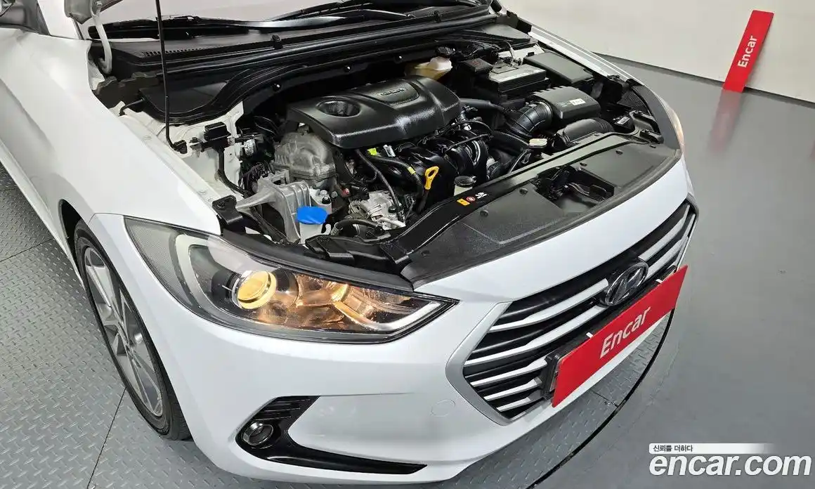 Hyundai Avante 2018 1.6 Автомат в Москве № 530727, фото 6