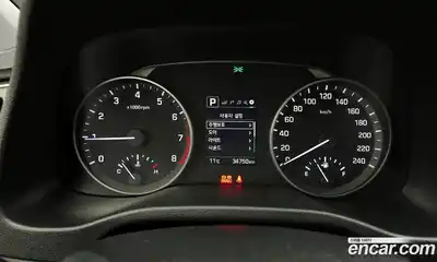 Hyundai Avante 2018 1.6 Автомат в Москве № 530727, миниатюра 8