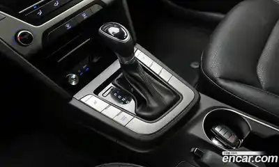 Hyundai Avante 2018 1.6 Автомат в Москве № 530727, миниатюра 9