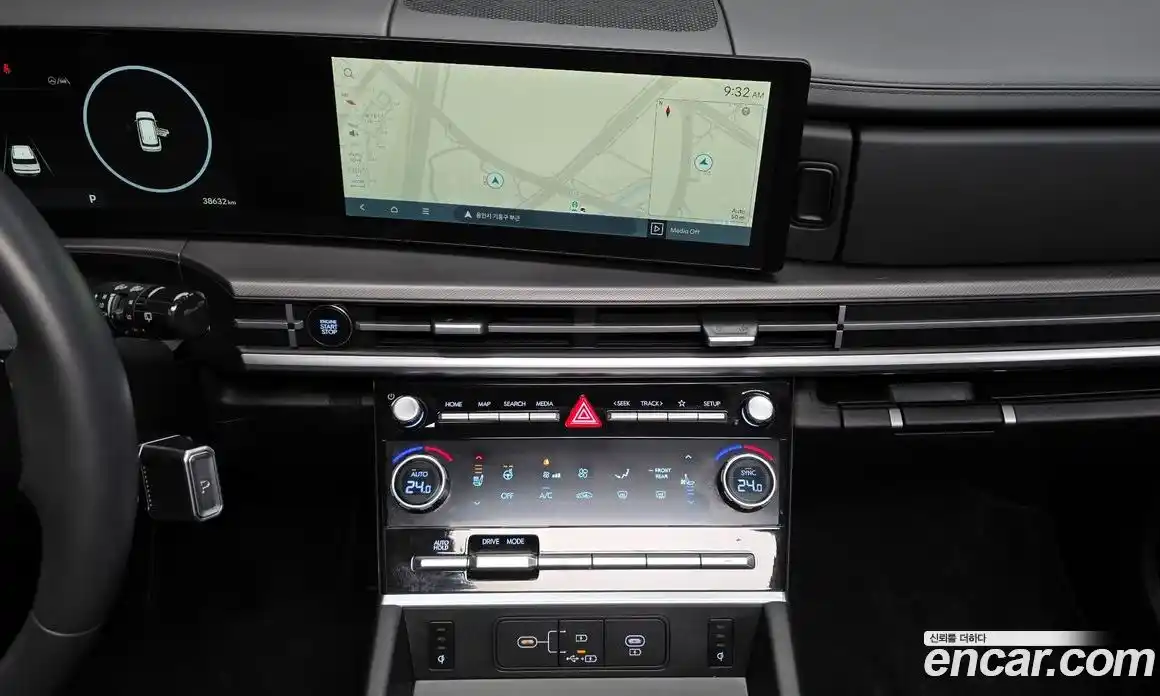 Hyundai Santa Fe 2024 2.5 Автомат в Москве № 530971, фото 15