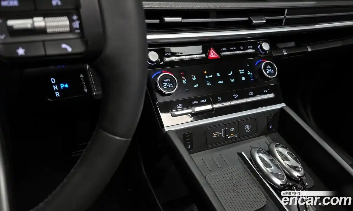 Hyundai Santa Fe 2024 2.5 Автомат в Москве № 530971, фото 9