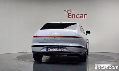 Hyundai Grandeur 2023 1.6 Автомат в Москве № 530972, миниатюра 3