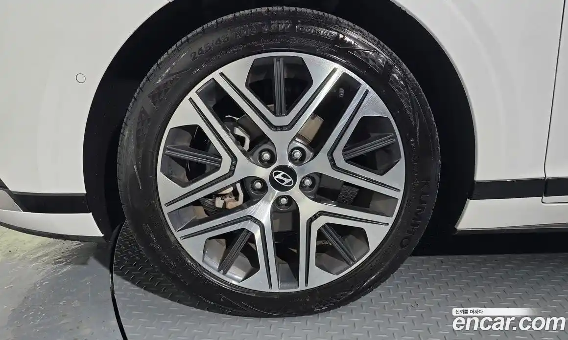 Hyundai Grandeur 2023 1.6 Автомат в Москве № 530972, фото 4