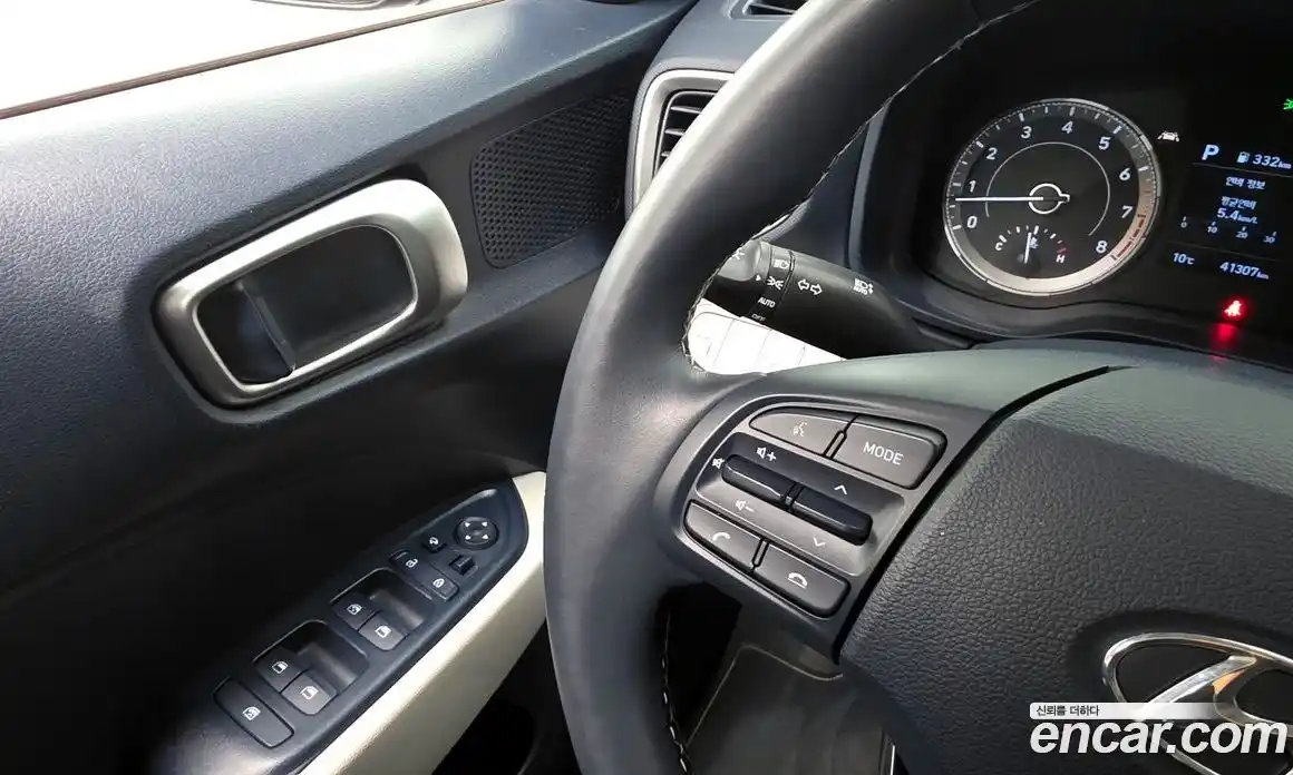 Hyundai Venue 2020 1.6 Автомат в Москве № 531088, фото 17