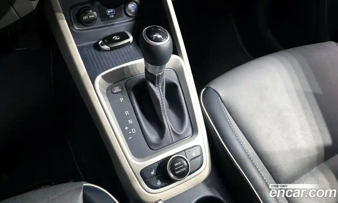 Hyundai Venue 2020 1.6 Автомат в Москве № 531088, фото 8