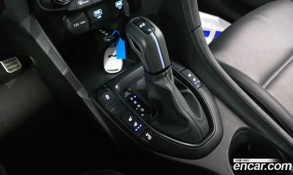 Hyundai Veloster 2023 2.0 Автомат в Москве № 531271, фото 9