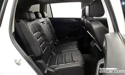 Volkswagen Tiguan 2020 2.0 Автомат в Москве № 531620, миниатюра 12