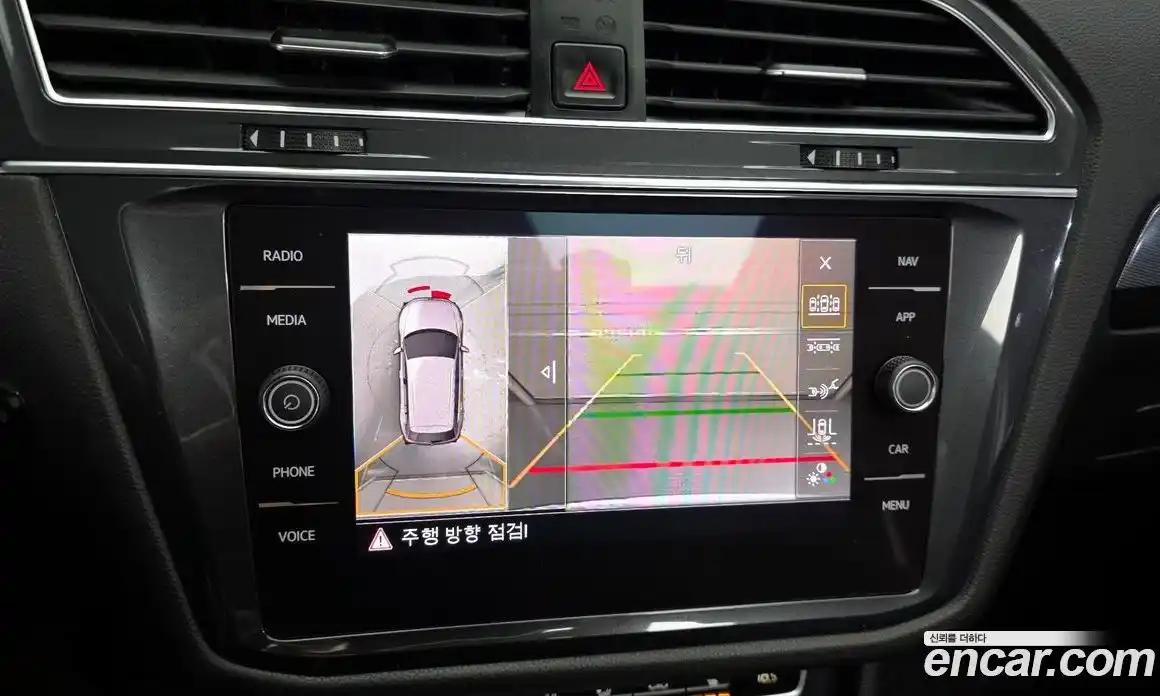 Volkswagen Tiguan 2020 2.0 Автомат в Москве № 531620, фото 15