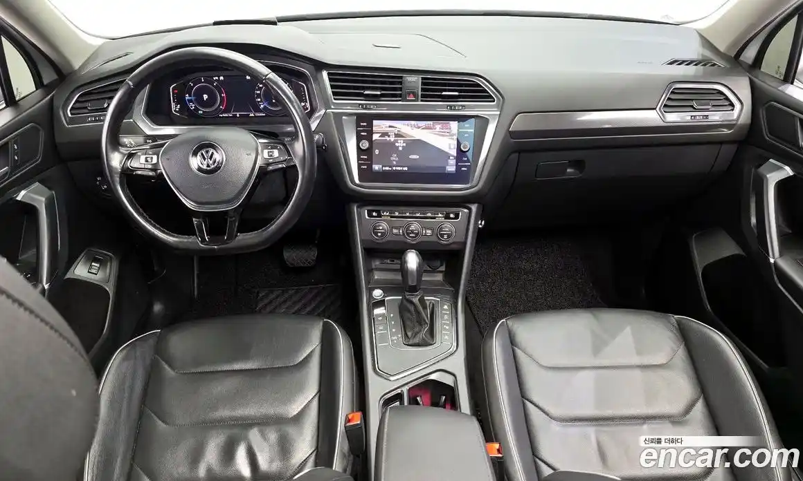 Volkswagen Tiguan 2020 2.0 Автомат в Москве № 531620, фото 7