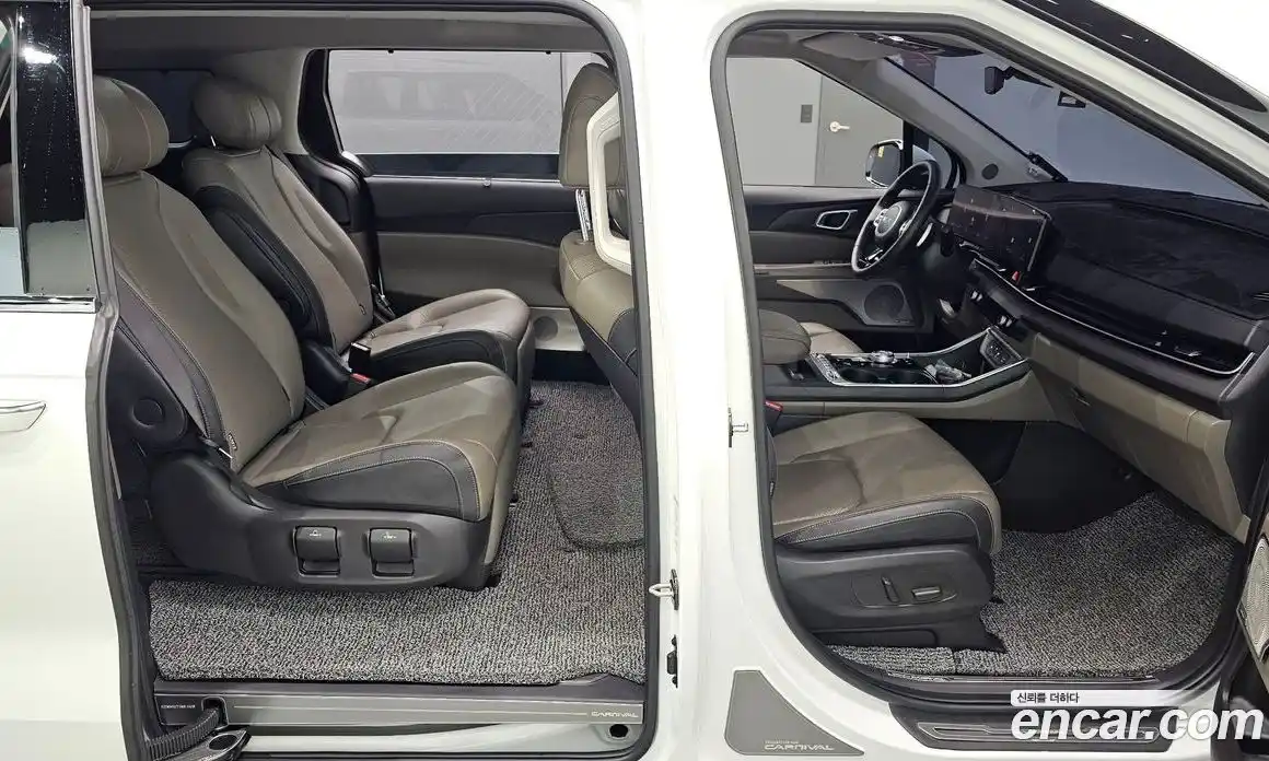 Kia Canival 2025 3.5 Автомат в Москве № 532727, фото 11