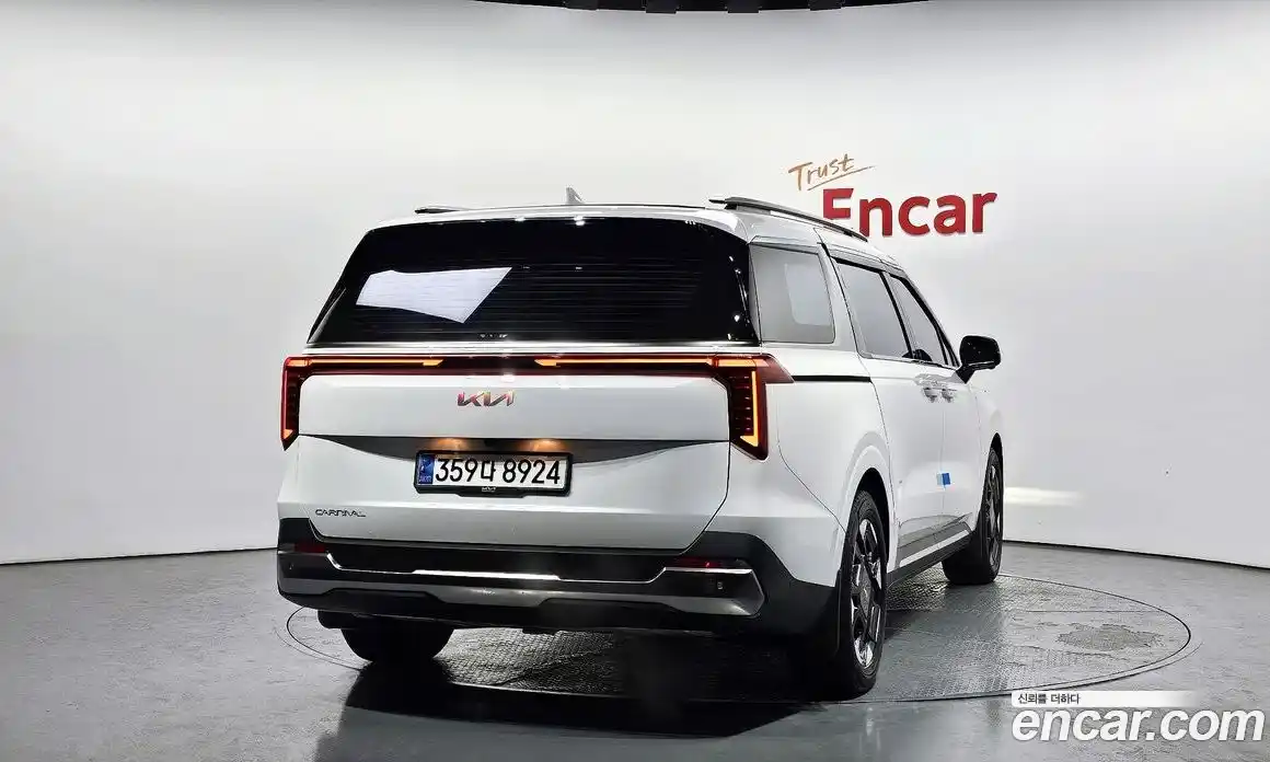 Kia Canival 2025 3.5 Автомат в Москве № 532727, фото 4