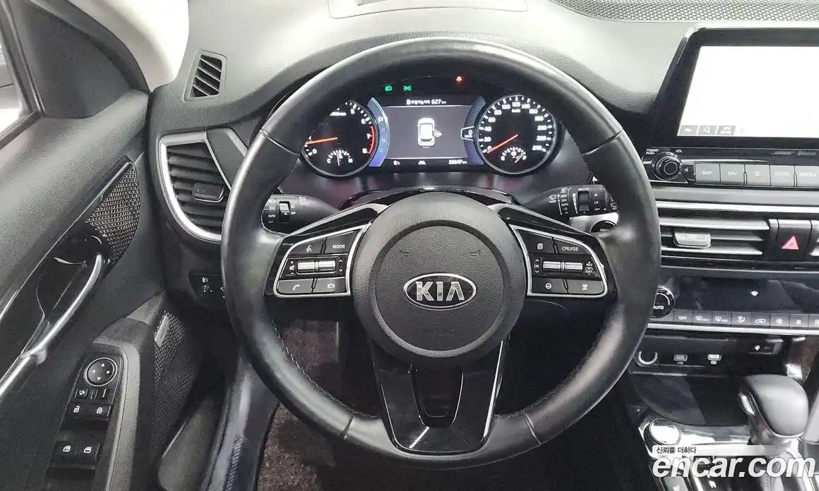 Kia Seltos 2020 1.6 Автомат в Москве № 534007, фото 13