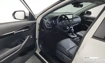 Kia Seltos 2020 1.6 Автомат в Москве № 534007, миниатюра 10