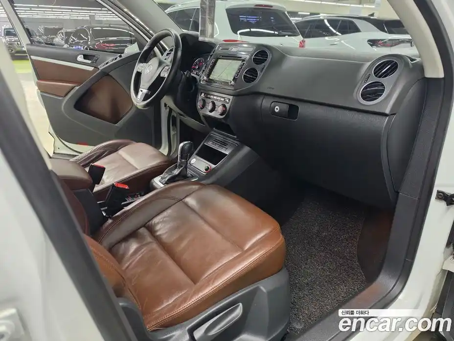 Volkswagen Tiguan 2016 2.0 Автомат в Москве № 534310, фото 20