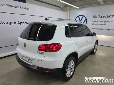 Volkswagen Tiguan 2016 2.0 Автомат в Москве № 534310, миниатюра 2