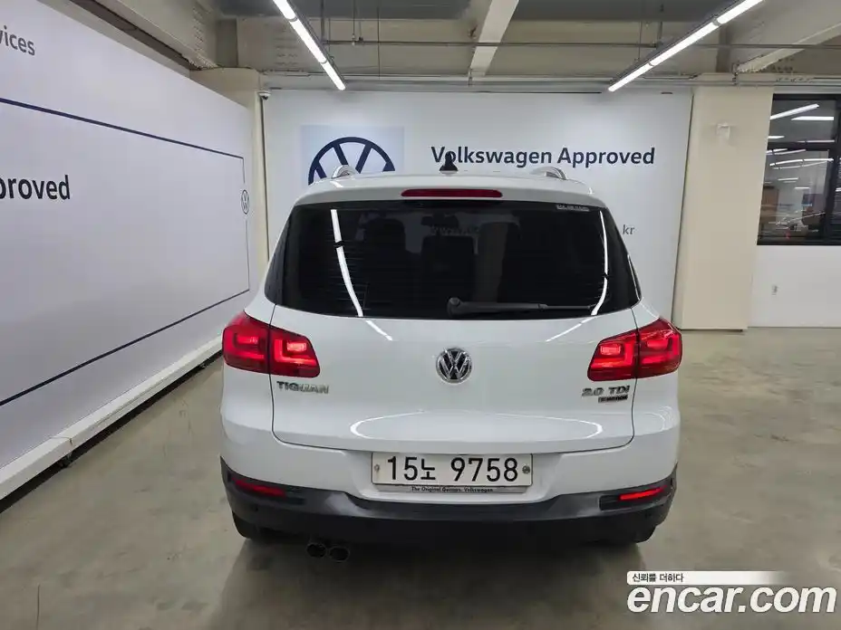 Volkswagen Tiguan 2016 2.0 Автомат в Москве № 534310, фото 4
