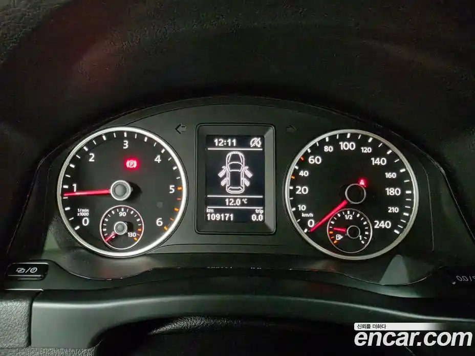 Volkswagen Tiguan 2016 2.0 Автомат в Москве № 534310, фото 8