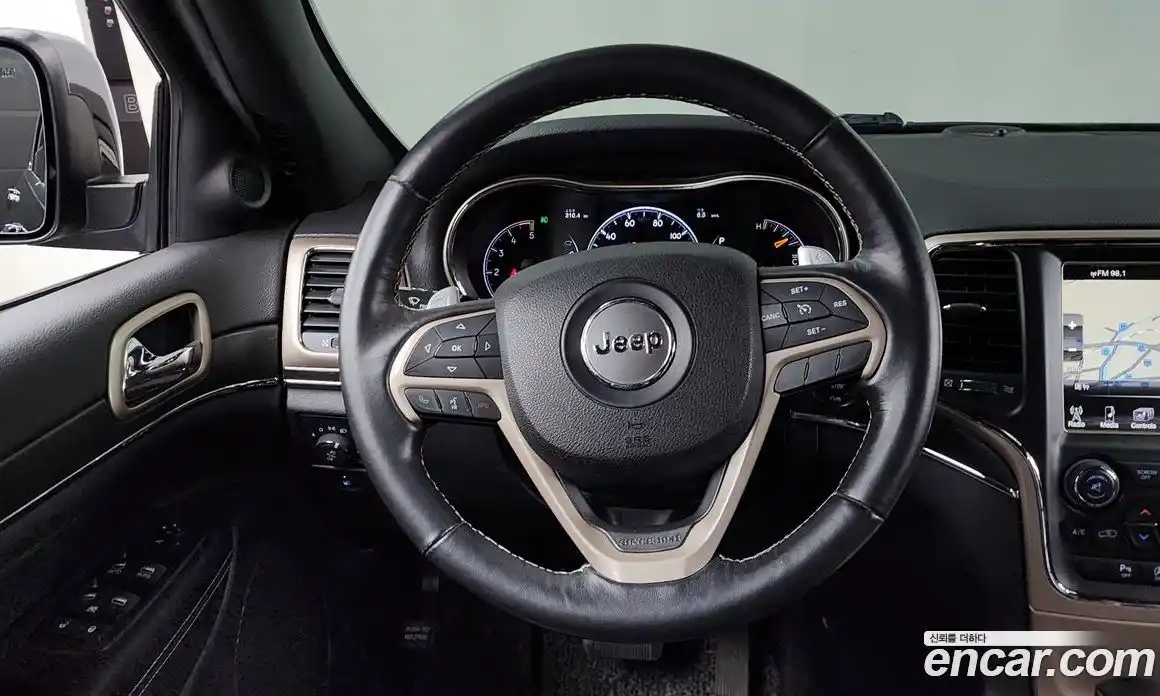 Jeep Cherokee 2016 3.0 Автомат в Москве № 534863, фото 13