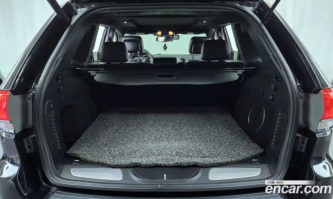 Jeep Cherokee 2016 3.0 Автомат в Москве № 534863, фото 20