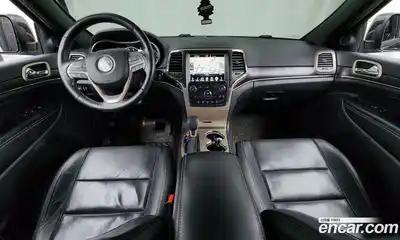 Jeep Cherokee 2016 3.0 Автомат в Москве № 534863, миниатюра 7