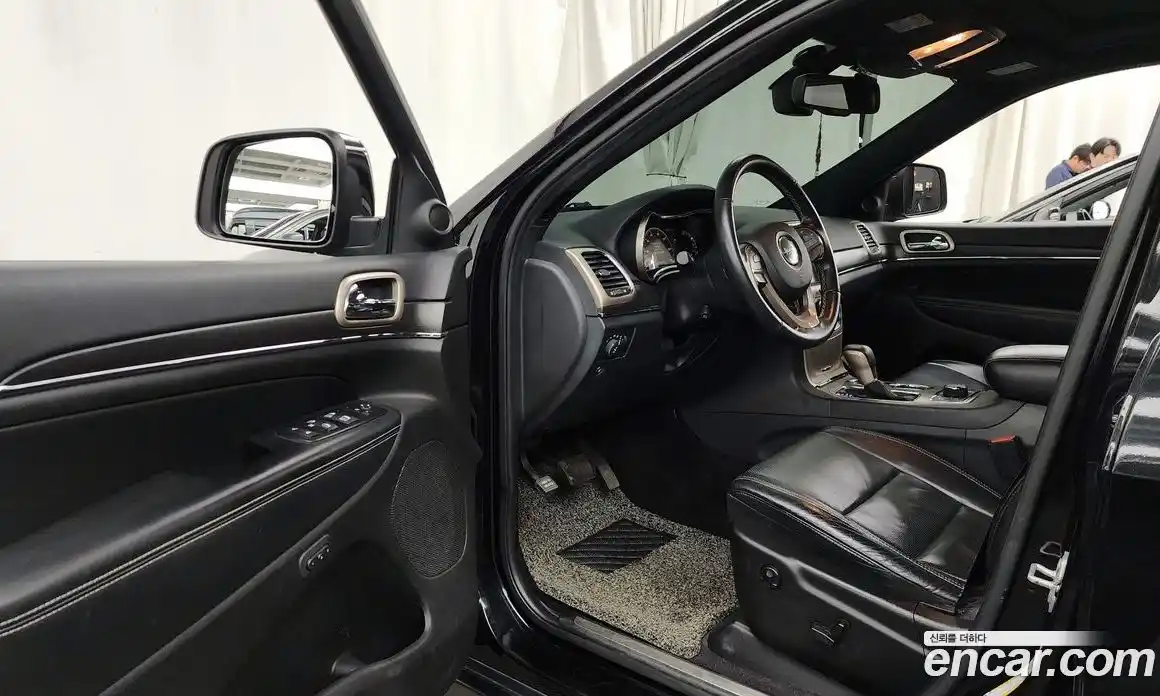 Jeep Cherokee 2016 3.0 Автомат в Москве № 534863, фото 10