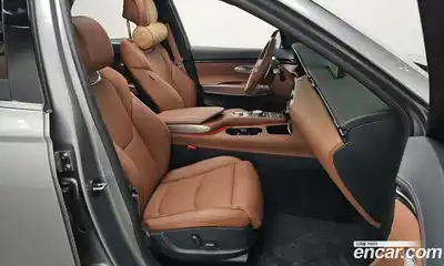 Genesis GV70 2024 2.5 Автомат в Москве № 536138, миниатюра 11