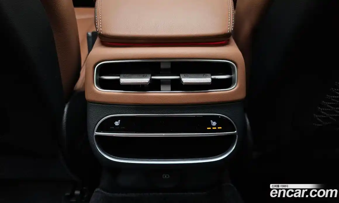 Genesis GV70 2024 2.5 Автомат в Москве № 536138, фото 18