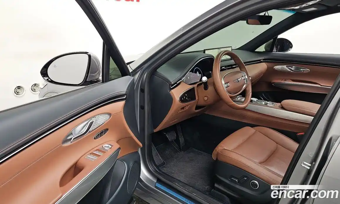 Genesis GV70 2024 2.5 Автомат в Москве № 536138, фото 10