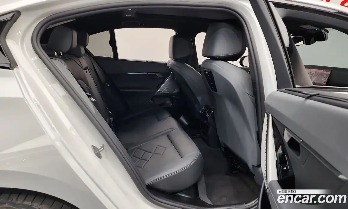 BMW 5-Series 2025 2.0 Автомат в Москве № 537715, фото 12