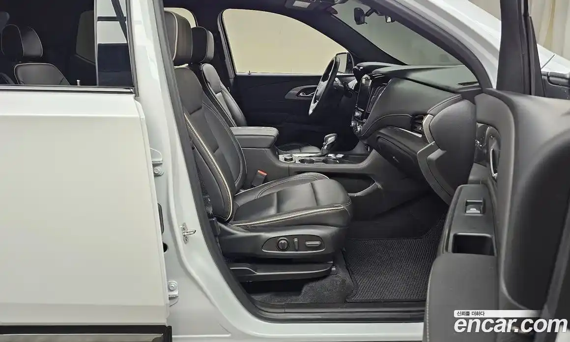 Chevrolet Traverse 2023 3.6 Автомат в Москве № 539930, фото 11