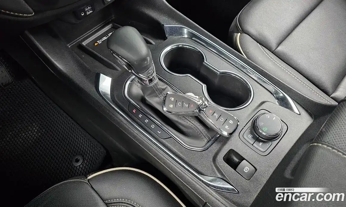 Chevrolet Traverse 2023 3.6 Автомат в Москве № 539930, фото 9