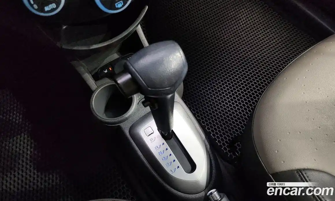 Chevrolet Spark 2012 1.0 Автомат в Москве № 540075, фото 9