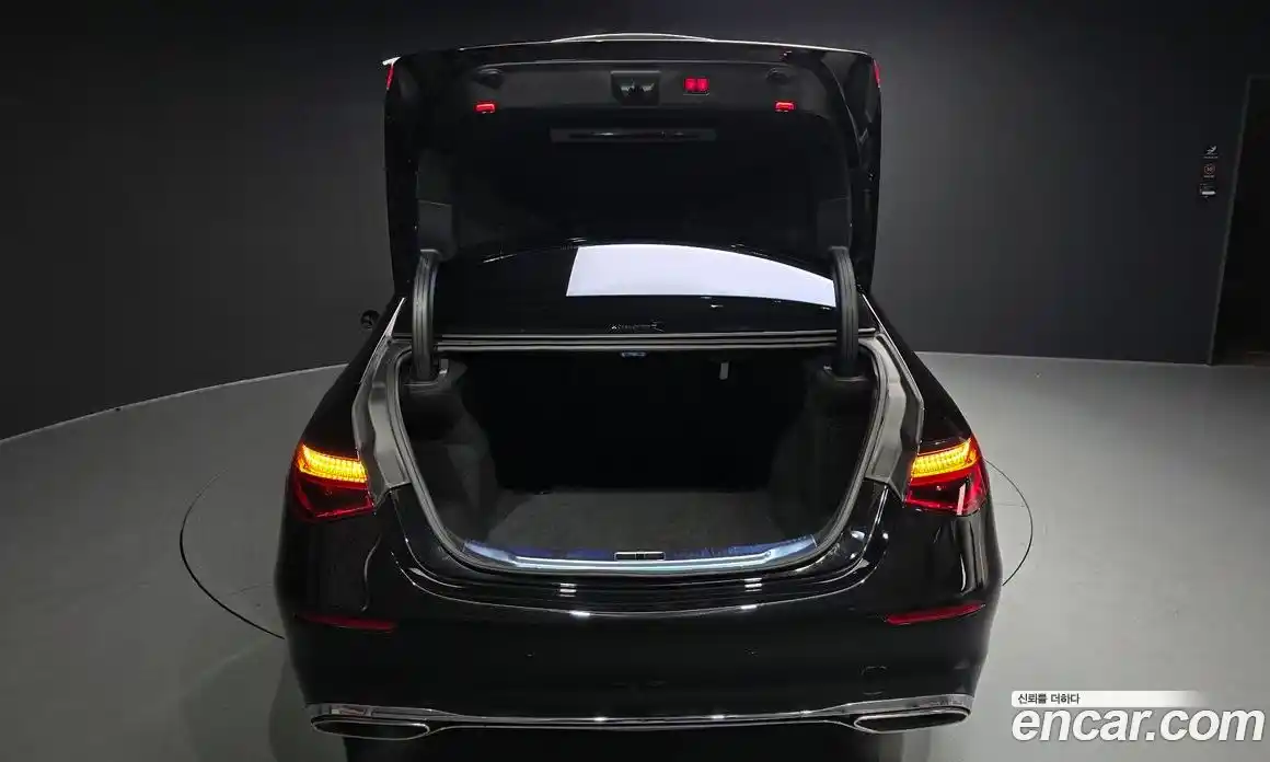 Mercedes-Benz S-Class 2023 4.0 Автомат в Москве № 541473, фото 20