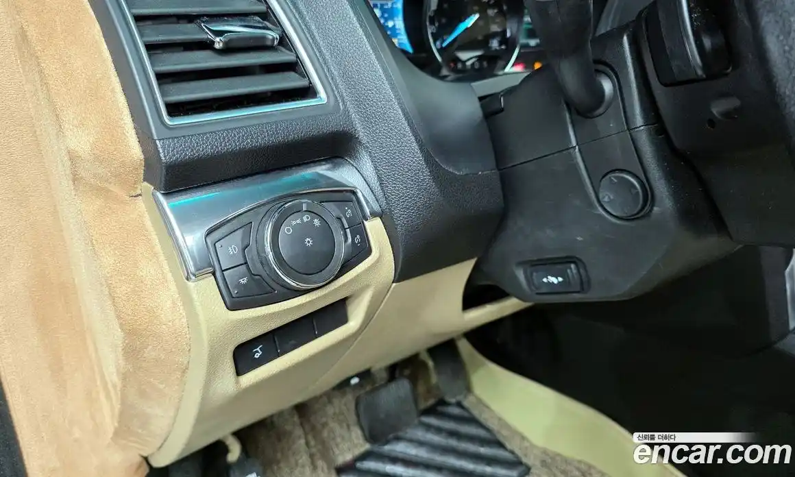 Ford Explorer 2016 2.3 Автомат в Москве № 541475, фото 17