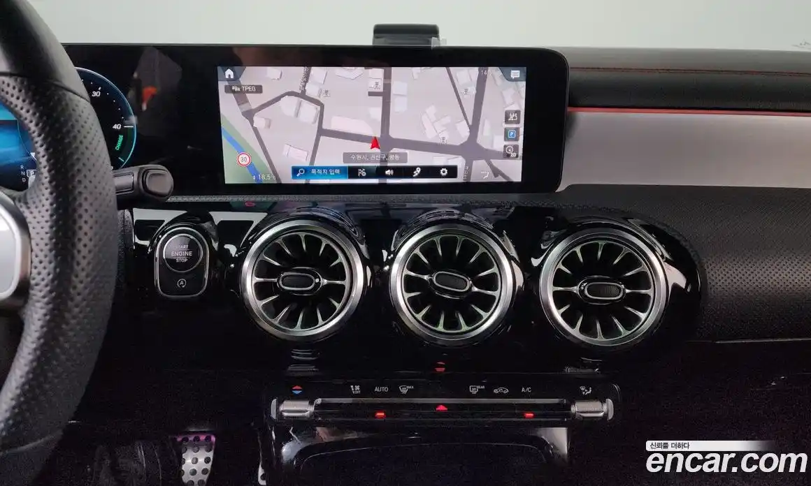 Mercedes-Benz CLA-Class 2023 2.0 Автомат в Москве № 541554, фото 14