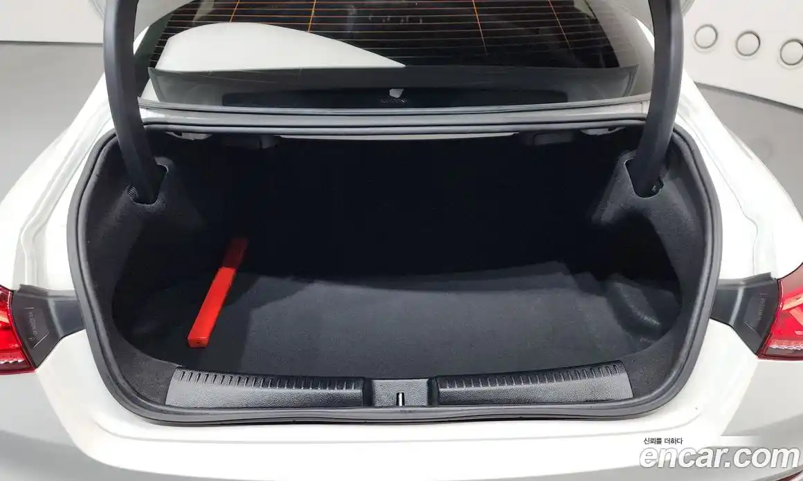 Mercedes-Benz CLA-Class 2023 2.0 Автомат в Москве № 541554, фото 19