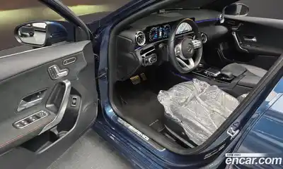 Mercedes-Benz A-Class 2021 2.0 Автомат в Москве № 541804, миниатюра 11