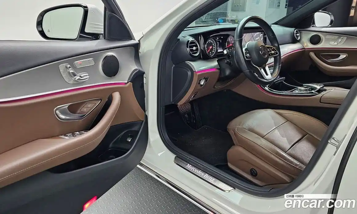 Mercedes-Benz E-Class 2019 2.0 Автомат в Москве № 541994, фото 11