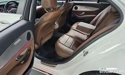 Mercedes-Benz E-Class 2019 2.0 Автомат в Москве № 541994, миниатюра 12